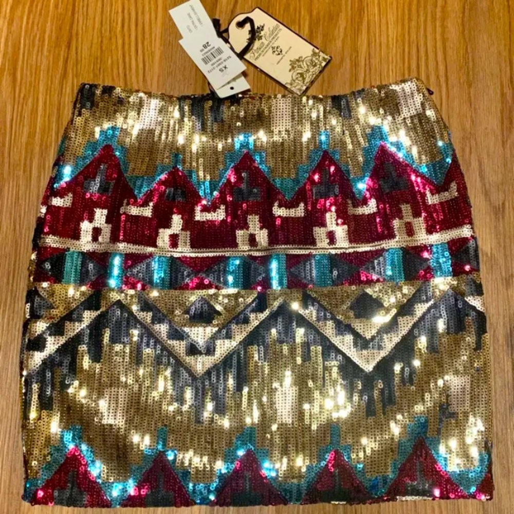 NWT Sequin skirt